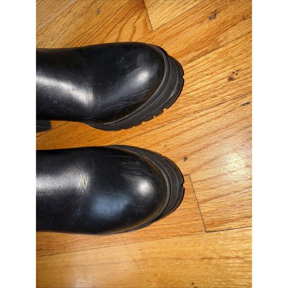 Prada Black Ankle Boot Platform Chelsea 
Heels 39IT - Picture 4 of 7